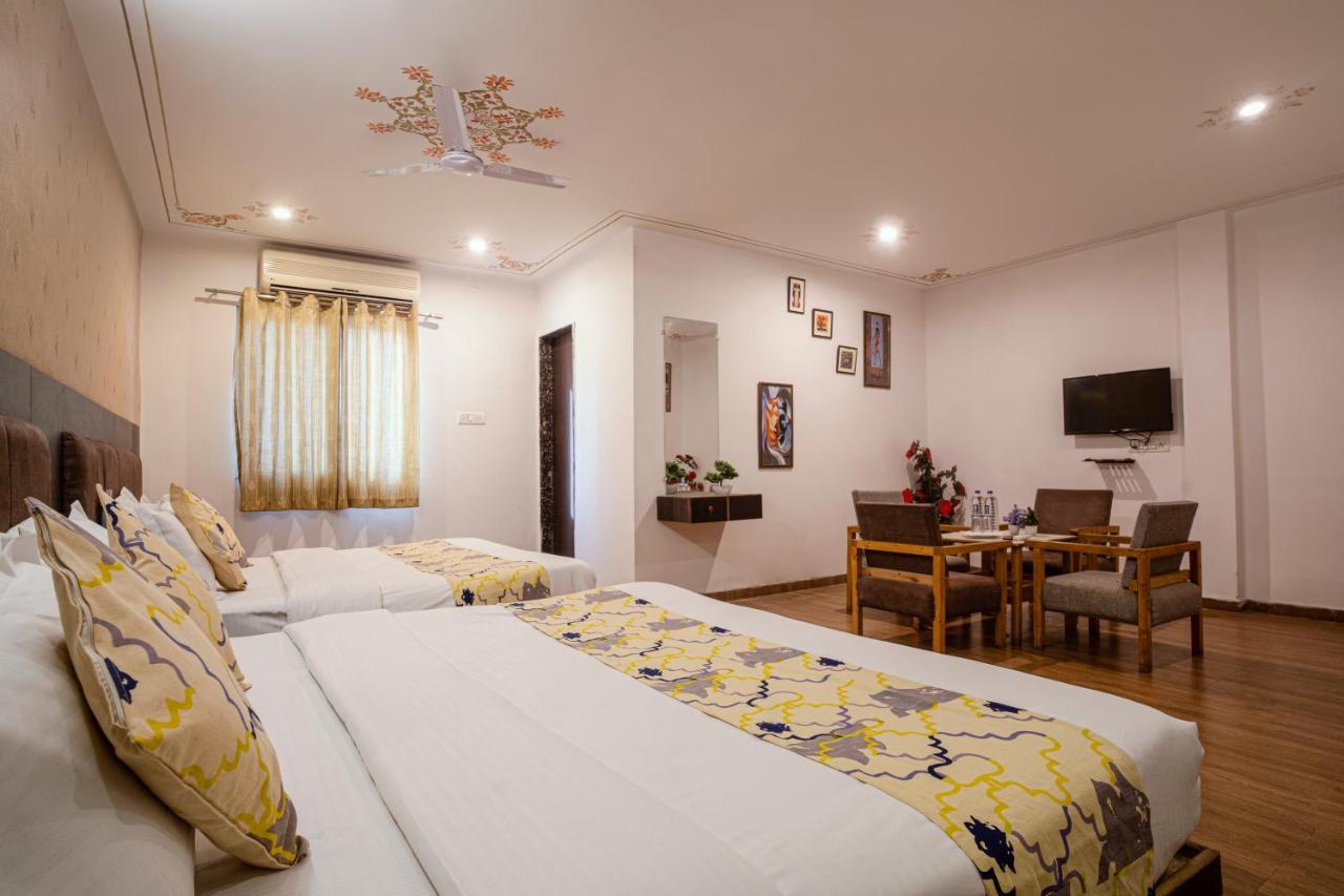 Tripli Hotels Arunoday Palace Udaipur Eksteriør bilde