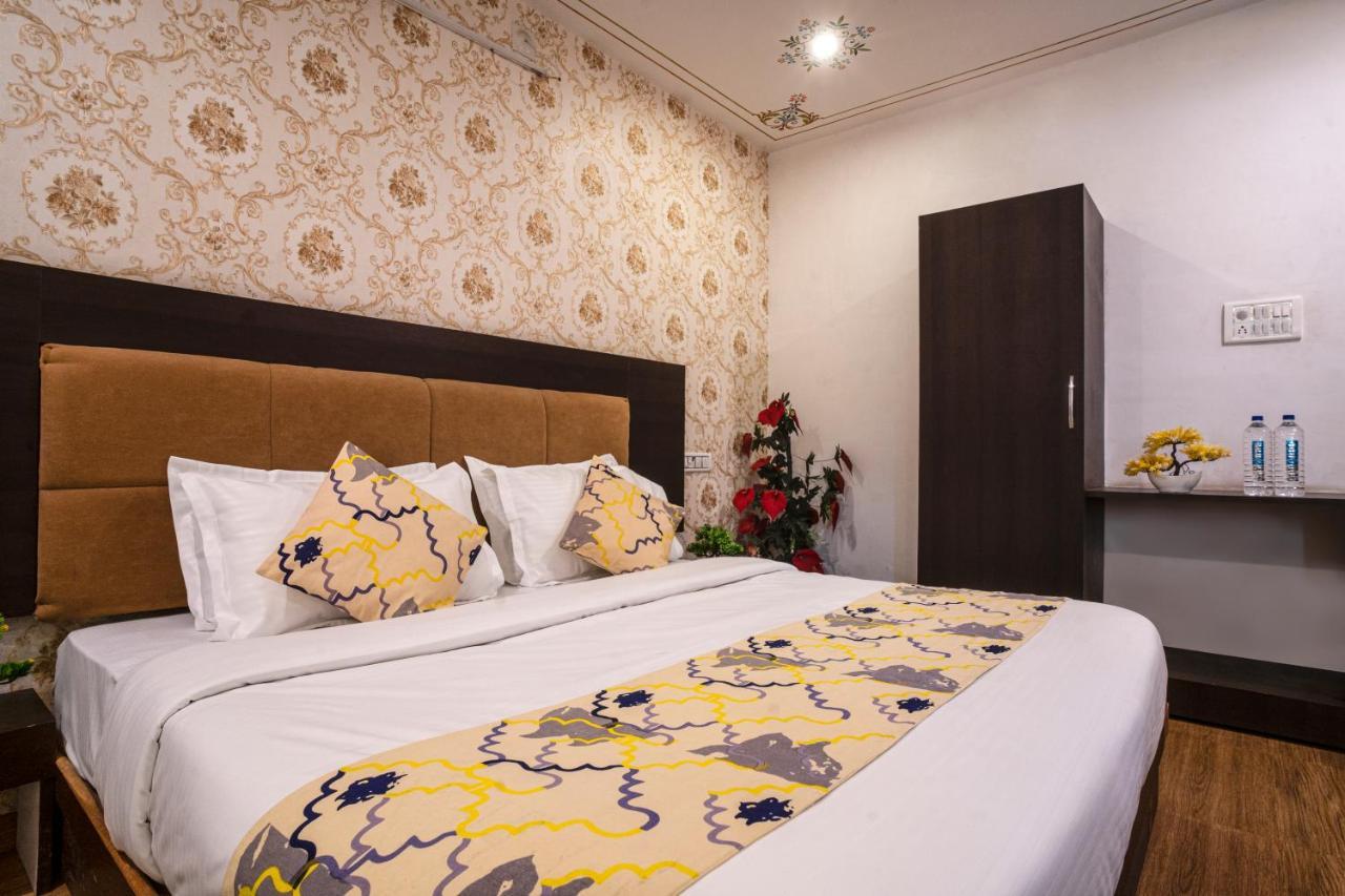 Tripli Hotels Arunoday Palace Udaipur Eksteriør bilde