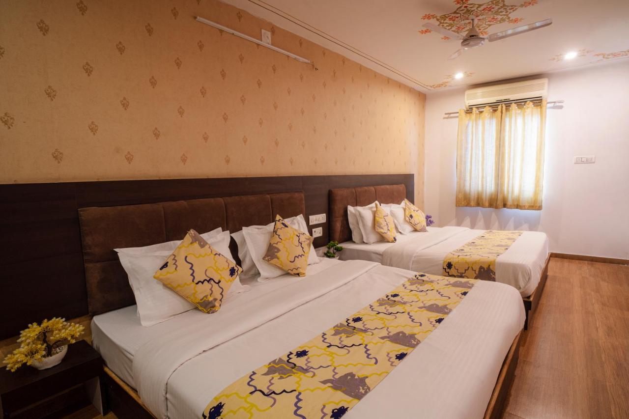 Tripli Hotels Arunoday Palace Udaipur Eksteriør bilde