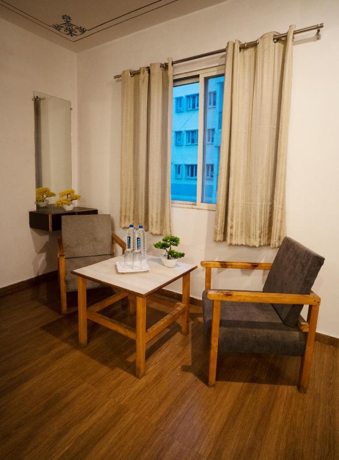 Tripli Hotels Arunoday Palace Udaipur Eksteriør bilde
